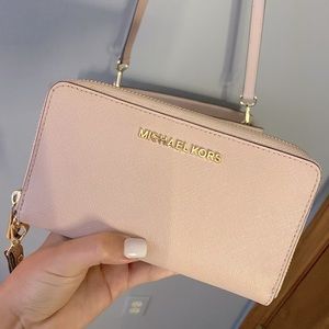 Michael Kors Light Pink Wallet + Wristlet